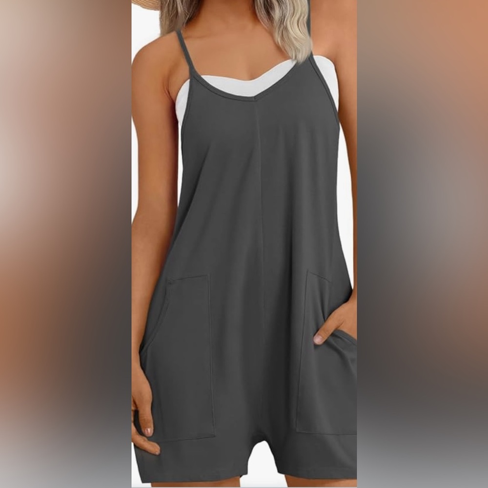 Women's Gray Sleeveless Romper Large